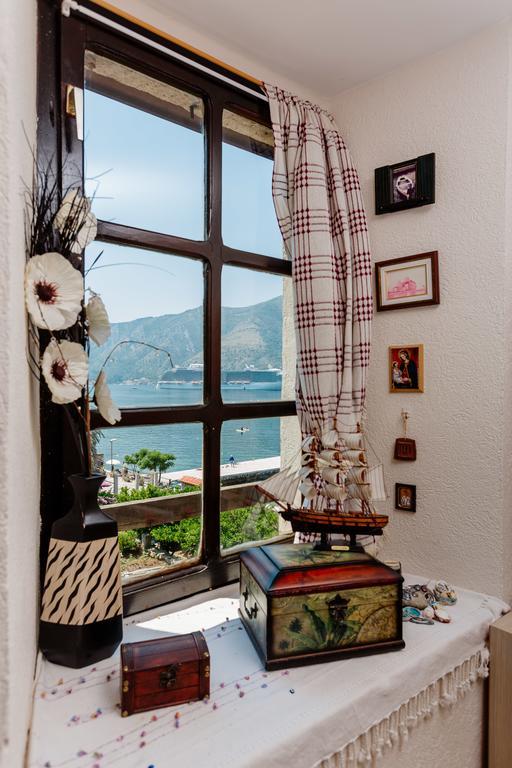 Celine'S Place By The Sea Kotor Eksteriør billede