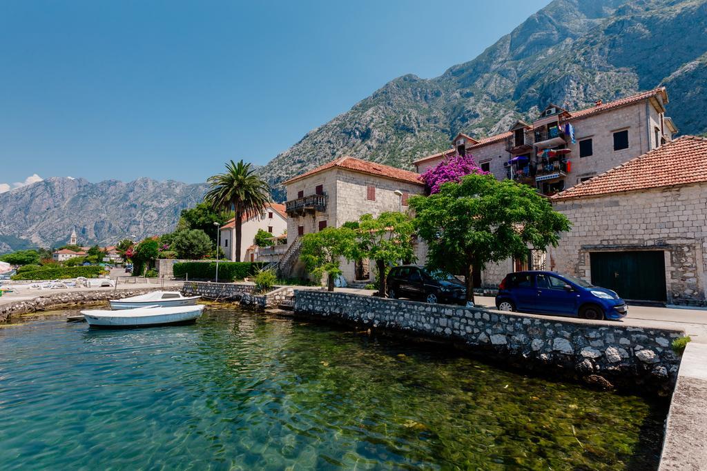Celine'S Place By The Sea Kotor Eksteriør billede