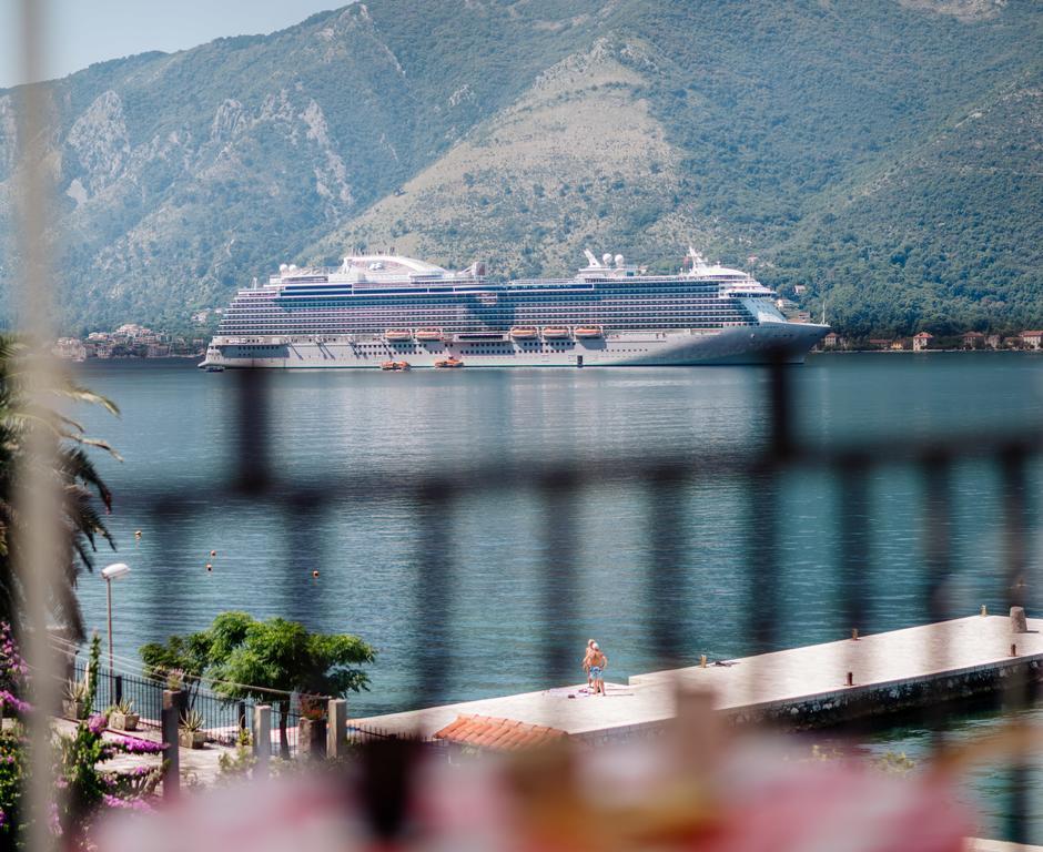 Celine'S Place By The Sea Kotor Eksteriør billede